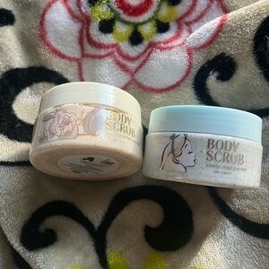 DISNEY Alice in Wonderland body scrub set